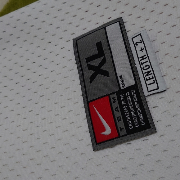 Michael Jordan's Nike Washington Bullets Jersey (XL) - Picture 7 of 8